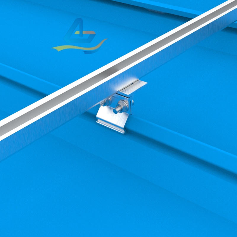 Color Steel Tile And Clamp Connection.jpg