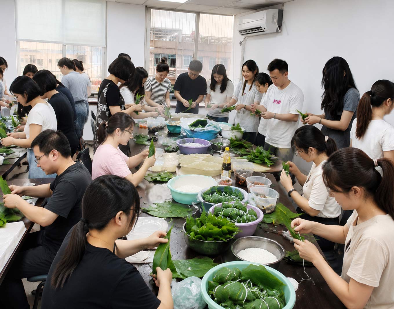 端午多人1(1).jpg
